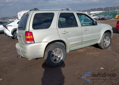 2005 Ford Escape Limited z USA, uszkodzony, nr VIN 1FMCU94155KD40552